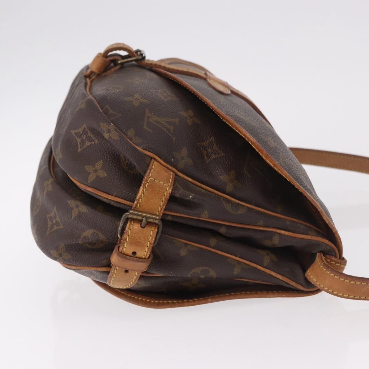LOUIS VUITTON Monogram Saumur 30 Shoulder Bag M42256 LV Auth BA13945
