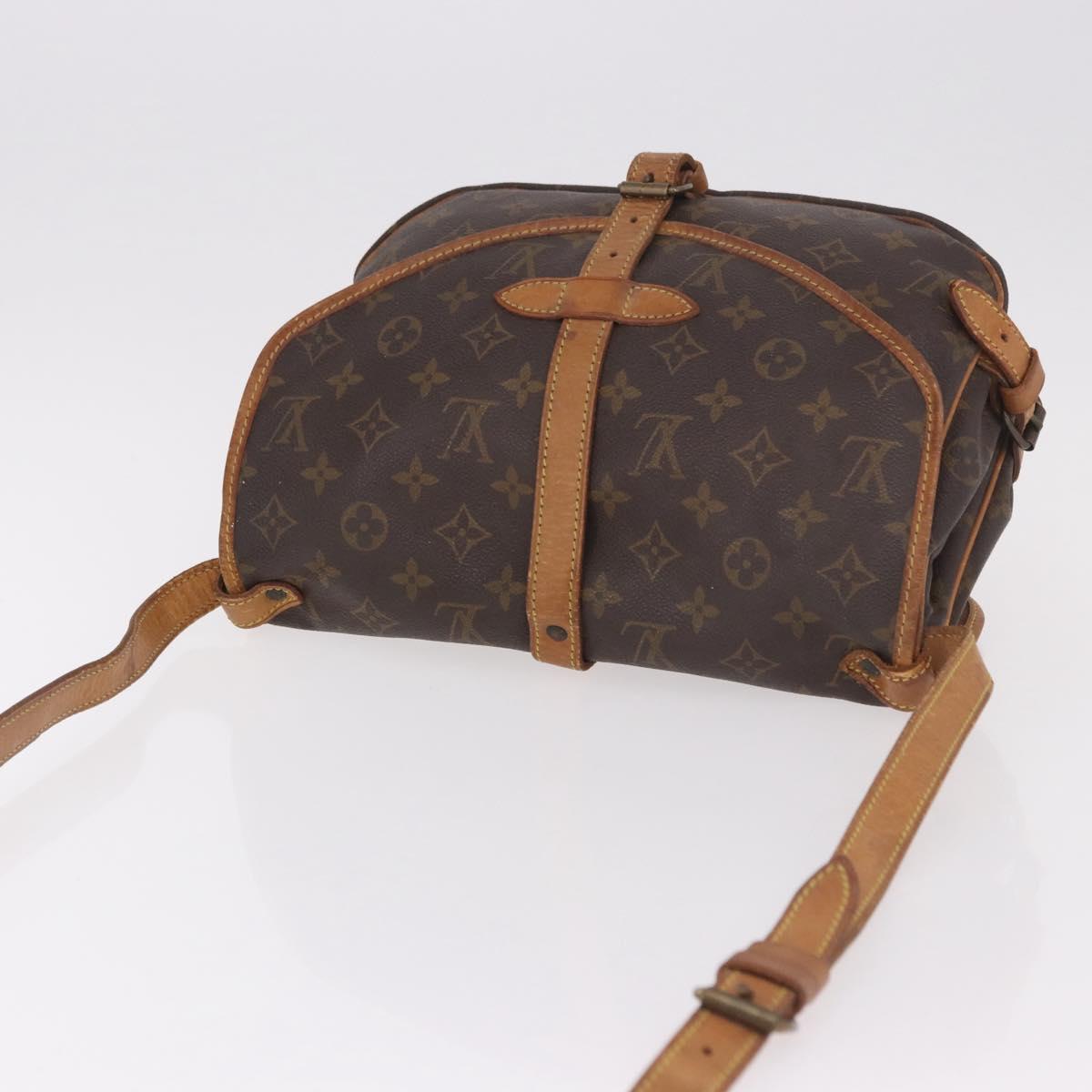 LOUIS VUITTON Monogram Saumur 30 Shoulder Bag M42256 LV Auth BA13945