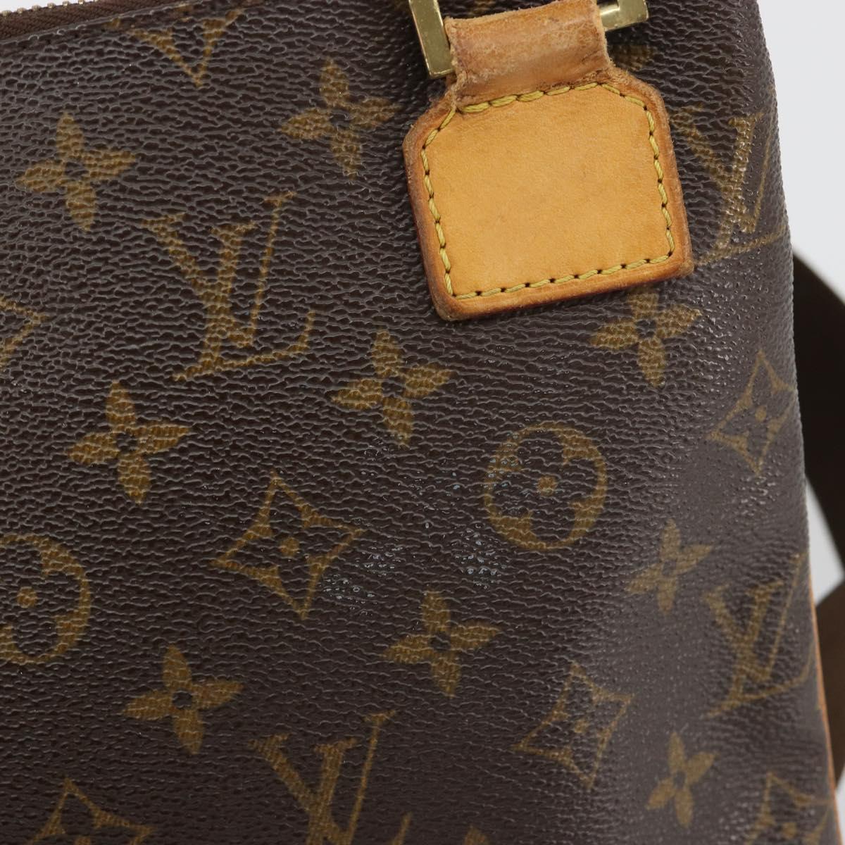 LOUIS VUITTON Monogram Pochette Bosphore Shoulder Bag M40044 LV Auth BA13978