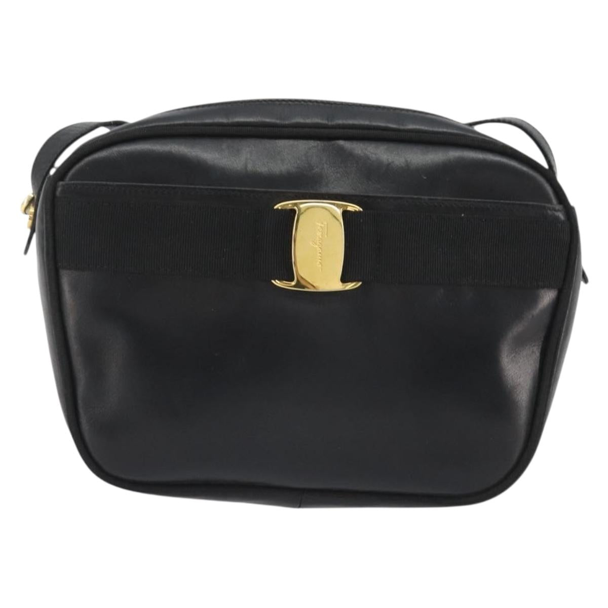 Salvatore Ferragamo Vala Shoulder Bag Leather Black Gold Auth BA13992