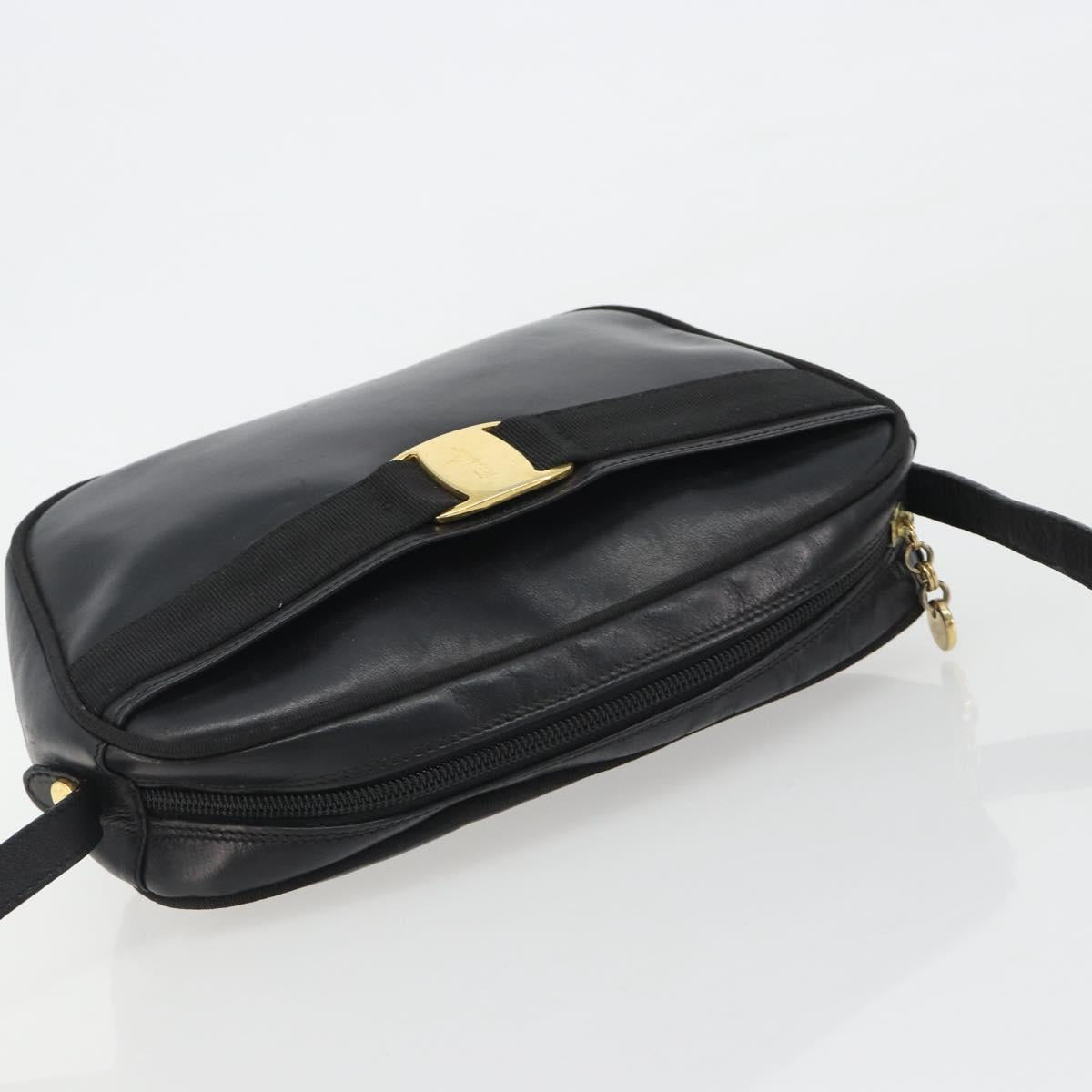 Salvatore Ferragamo Vala Shoulder Bag Leather Black Gold Auth BA13992