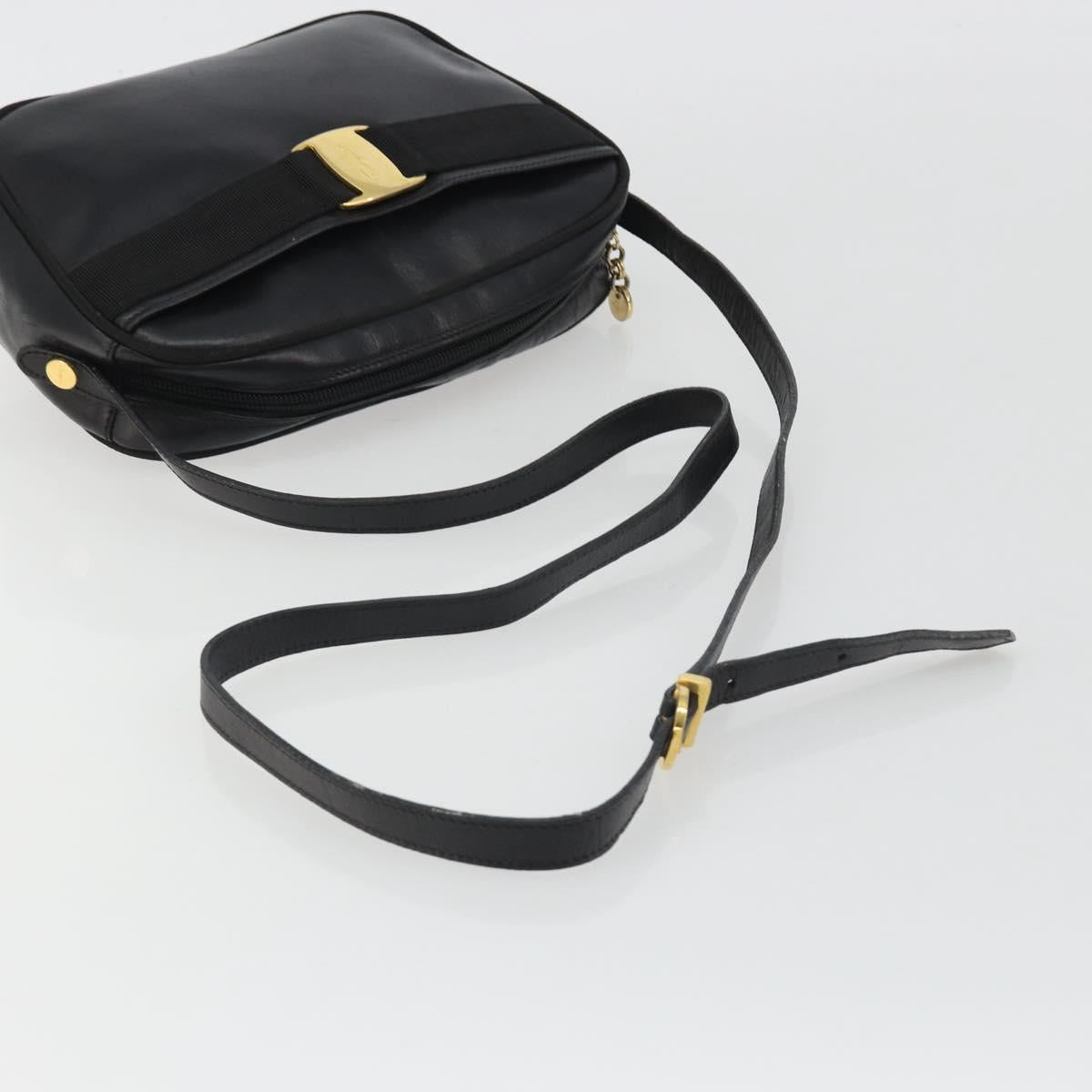 Salvatore Ferragamo Vala Shoulder Bag Leather Black Gold Auth BA13992
