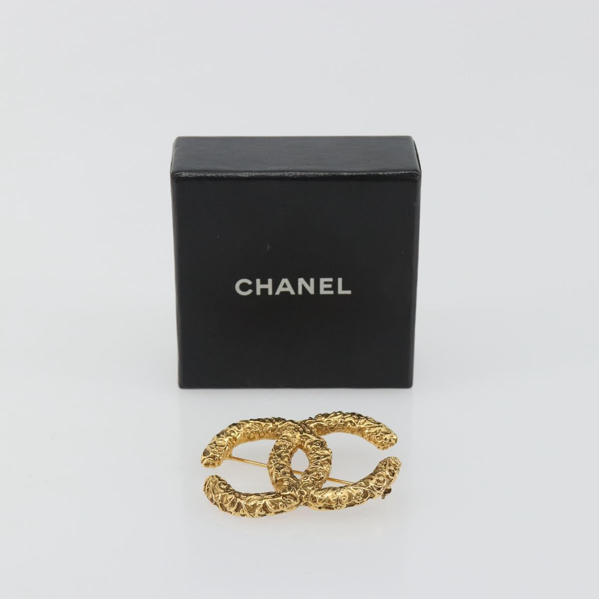CHANEL Lava Brooch Metal Gold Tone CC Auth BA14046V