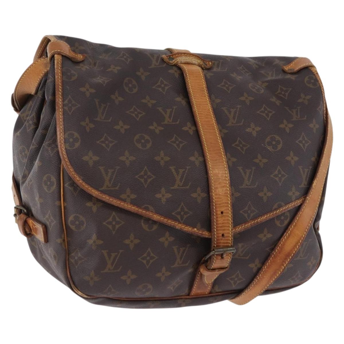 LOUIS VUITTON Monogram Saumur 35 Shoulder Bag M42254 LV Auth BA14087