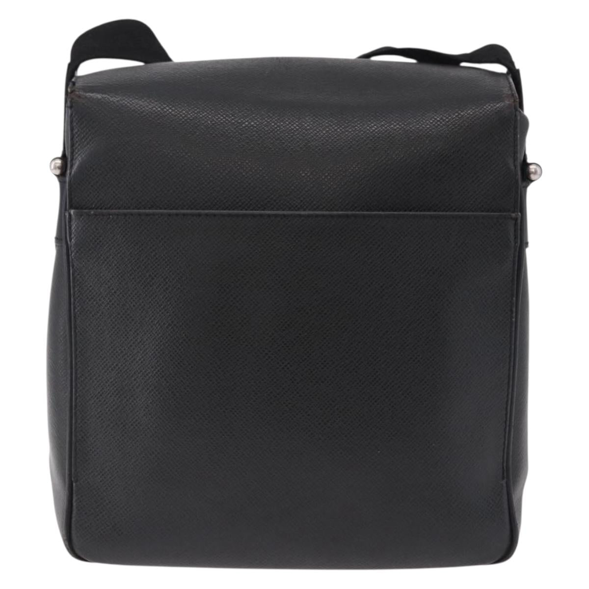 LOUIS VUITTON Taiga Yaranga Shoulder Bag Ardoise M30824 LV Auth BA14105