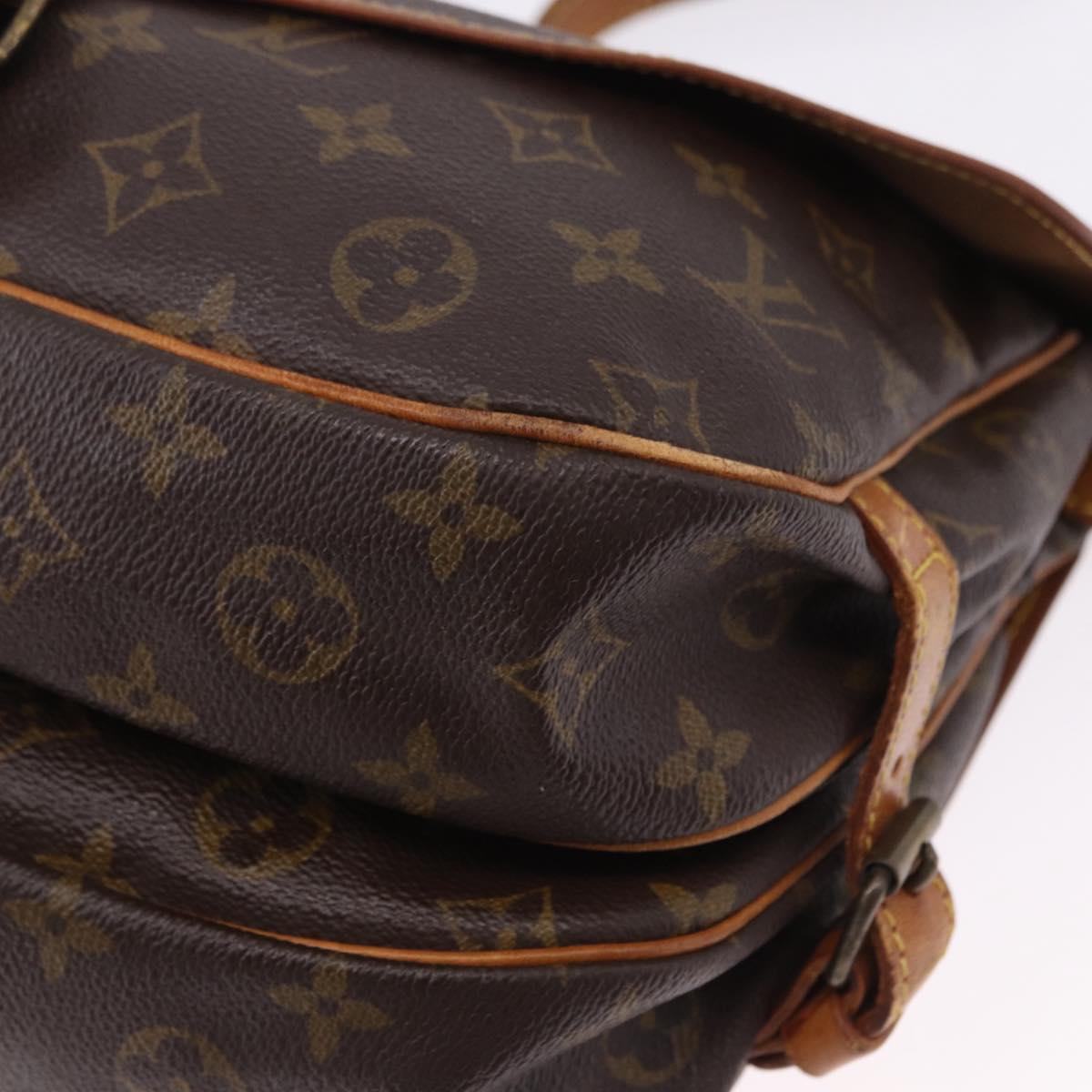 LOUIS VUITTON Monogram Saumur 30 Shoulder Bag M42256 LV Auth BA14106
