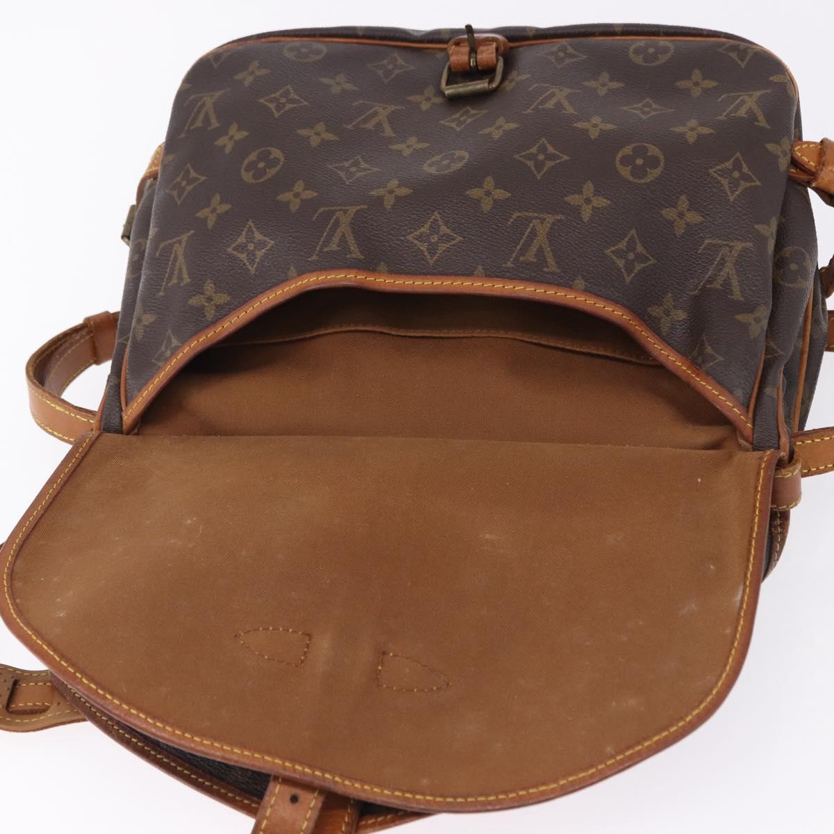 LOUIS VUITTON Monogram Saumur 30 Shoulder Bag M42256 LV Auth BA14106