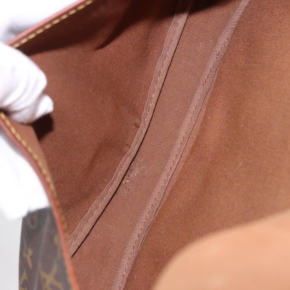 LOUIS VUITTON Monogram Saumur 30 Shoulder Bag M42256 LV Auth BA14106