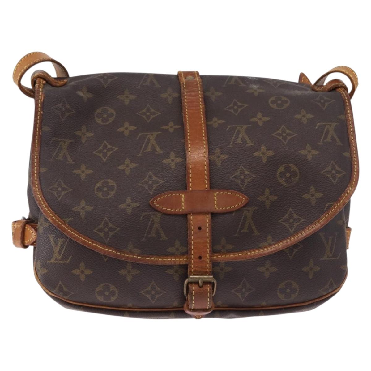 LOUIS VUITTON Monogram Saumur 30 Shoulder Bag M42256 LV Auth BA14106