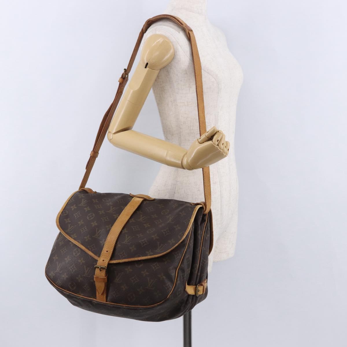 LOUIS VUITTON Monogram Saumur 35 Shoulder Bag M42254 LV Auth BA14173