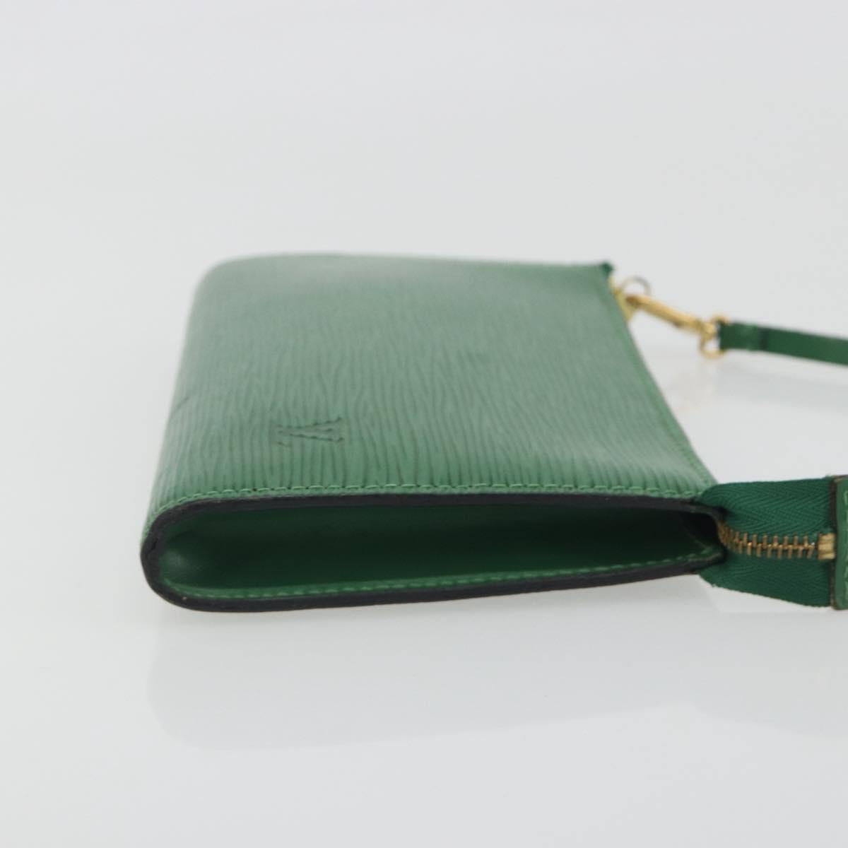 LOUIS VUITTON Epi Pochette Accessoires Accessory Pouch Green M52984 Auth BA14192