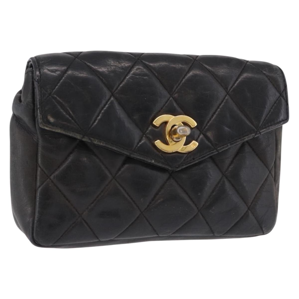 CHANEL Matelasse Waist bag Lamb Skin Red Gold CC Auth BA14211