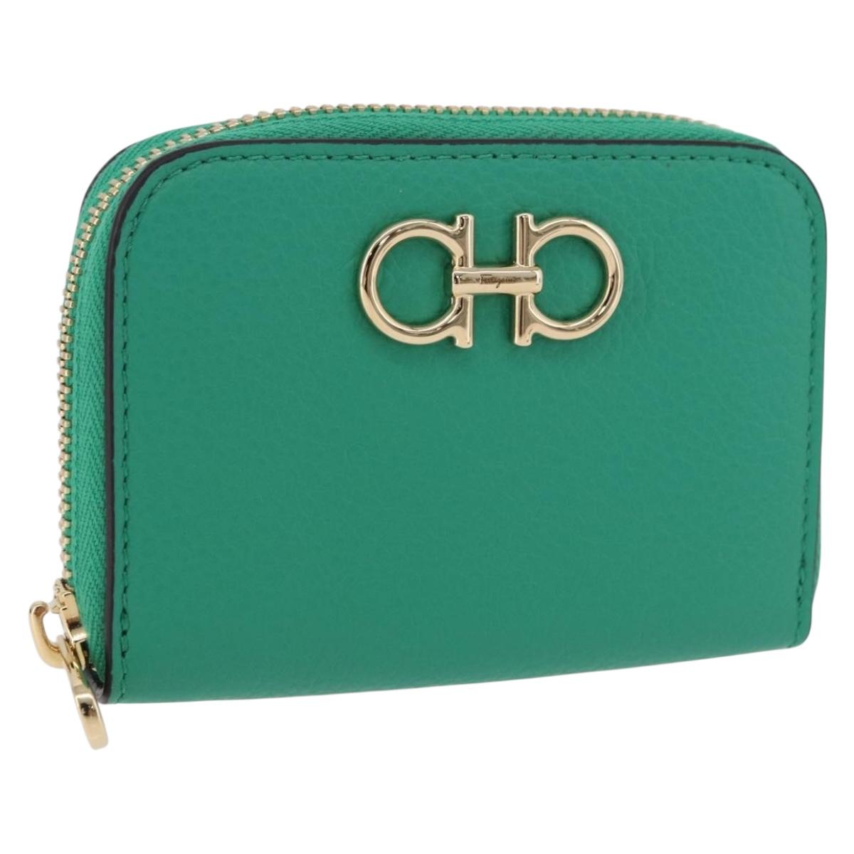 Salvatore Ferragamo Gancini Coin Purse Leather Green Gold Tone Auth BA14262M