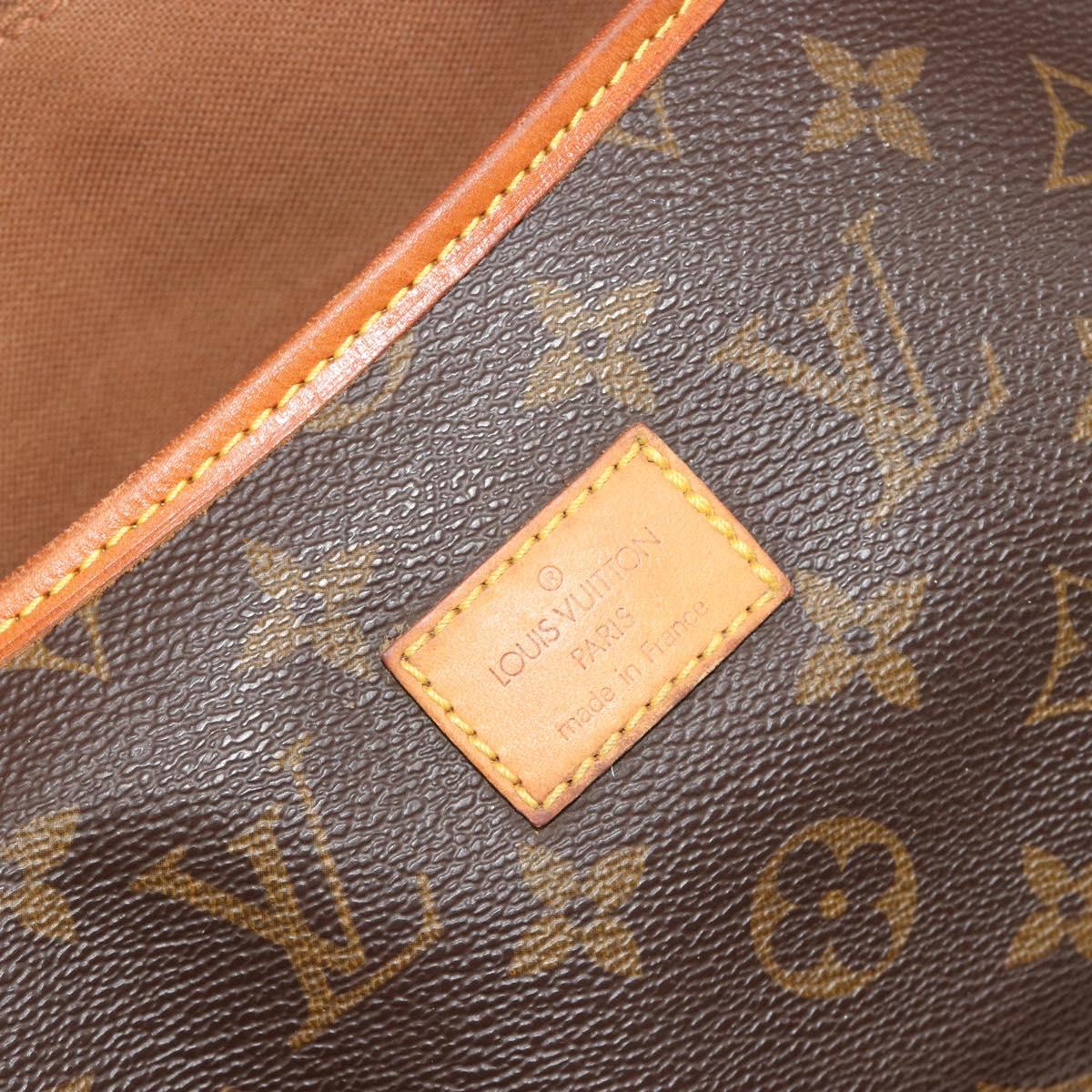 LOUIS VUITTON Monogram Saumur 35 Shoulder Bag M42254 LV Auth BA14354