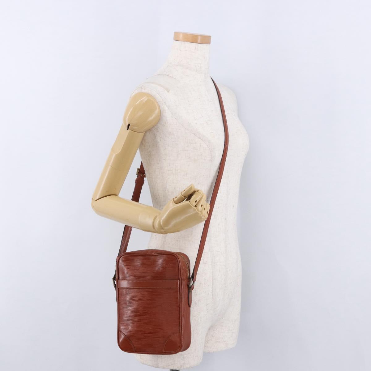 LOUIS VUITTON Epi Danube Shoulder Bag Brown M51694 LV Auth BA14360