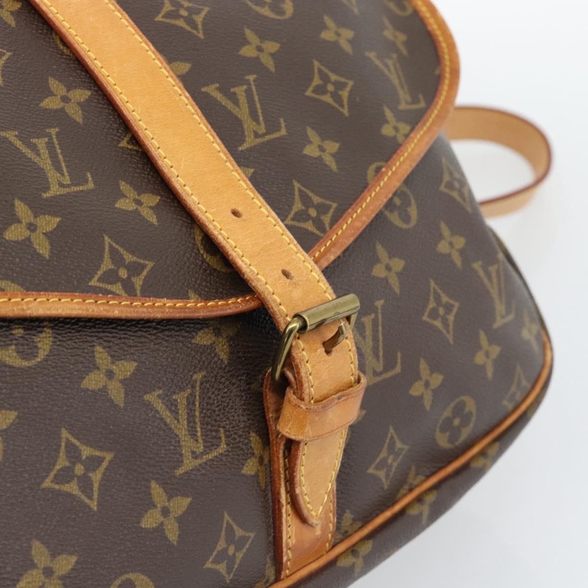 LOUIS VUITTON Monogram Saumur 35 Shoulder Bag M42254 LV Auth BA14391