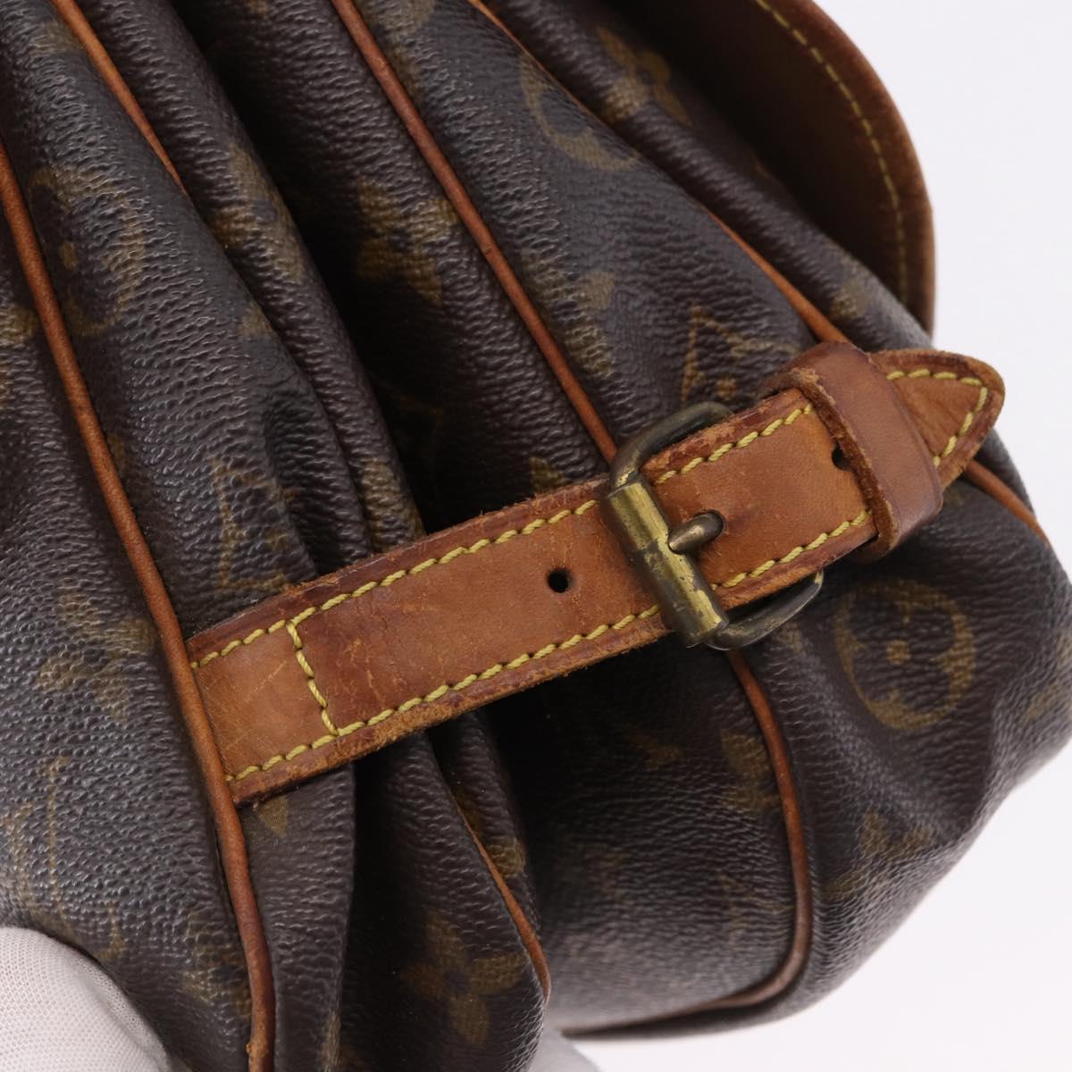 LOUIS VUITTON Monogram Saumur 30 Shoulder Bag M42256 LV Auth BA14441