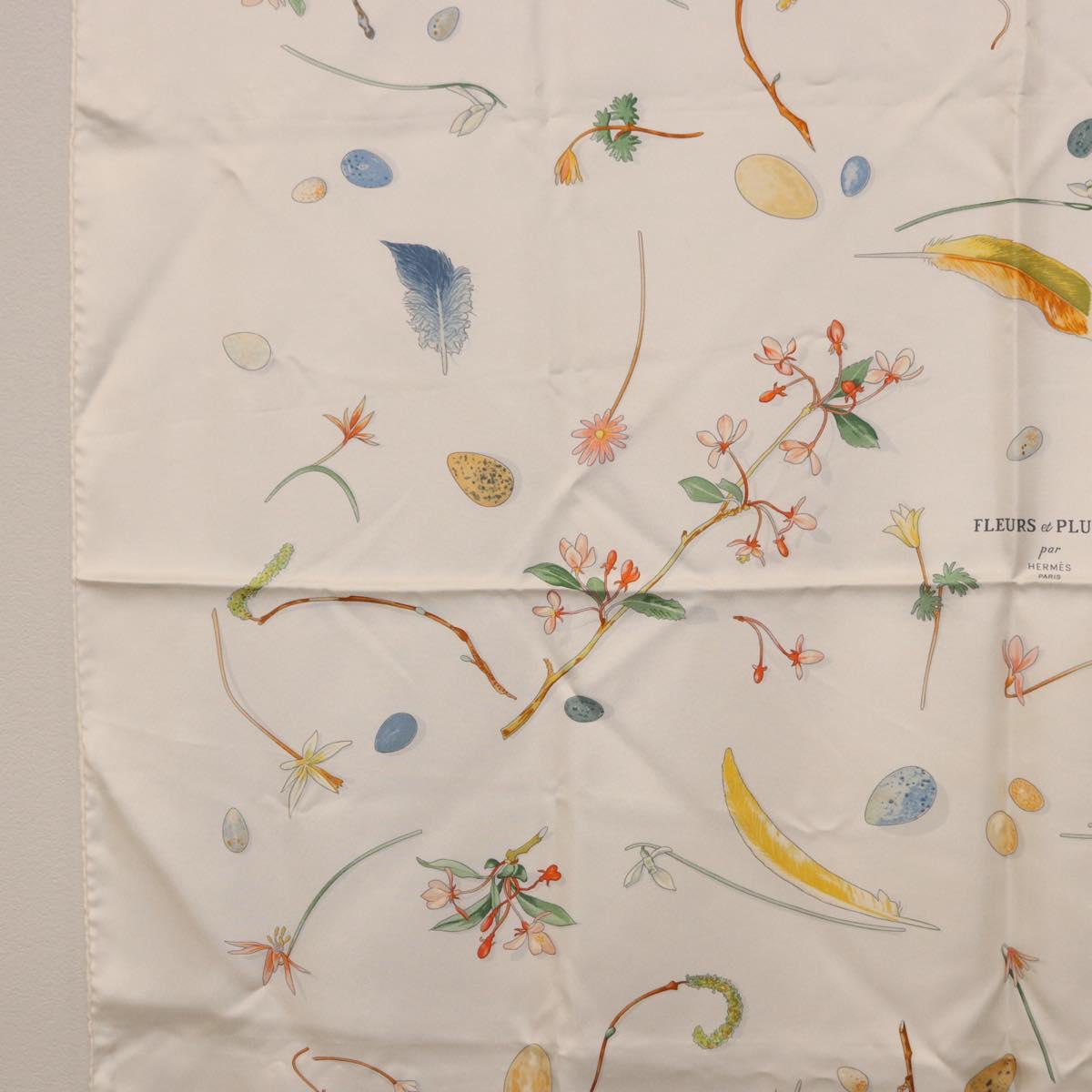 HERMES Carre 90 Scarf Silk White Auth BA14507