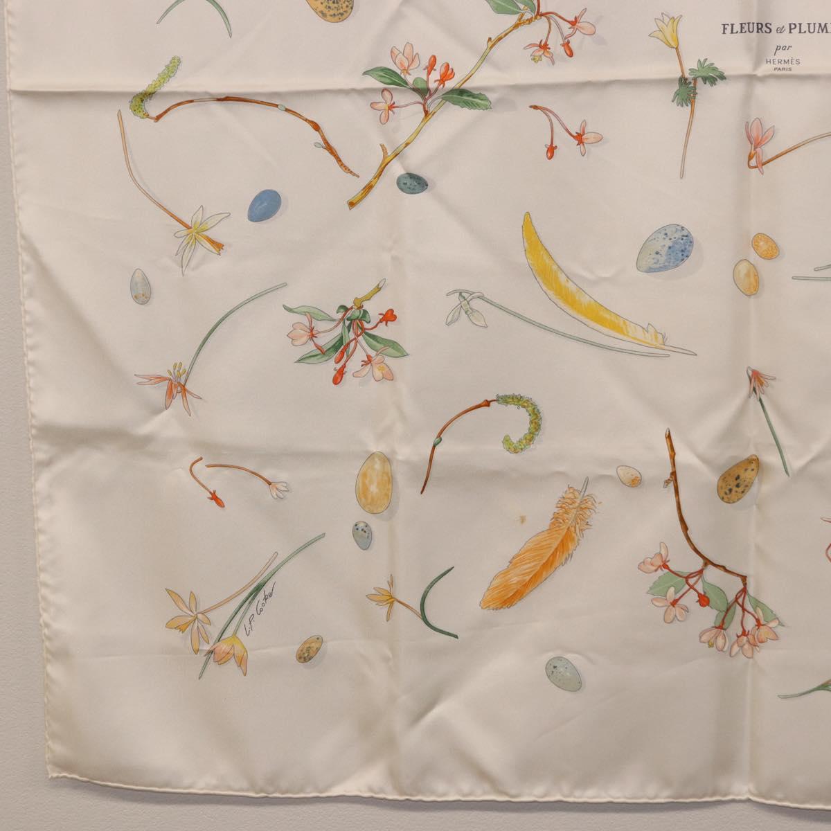 HERMES Carre 90 Scarf Silk White Auth BA14507