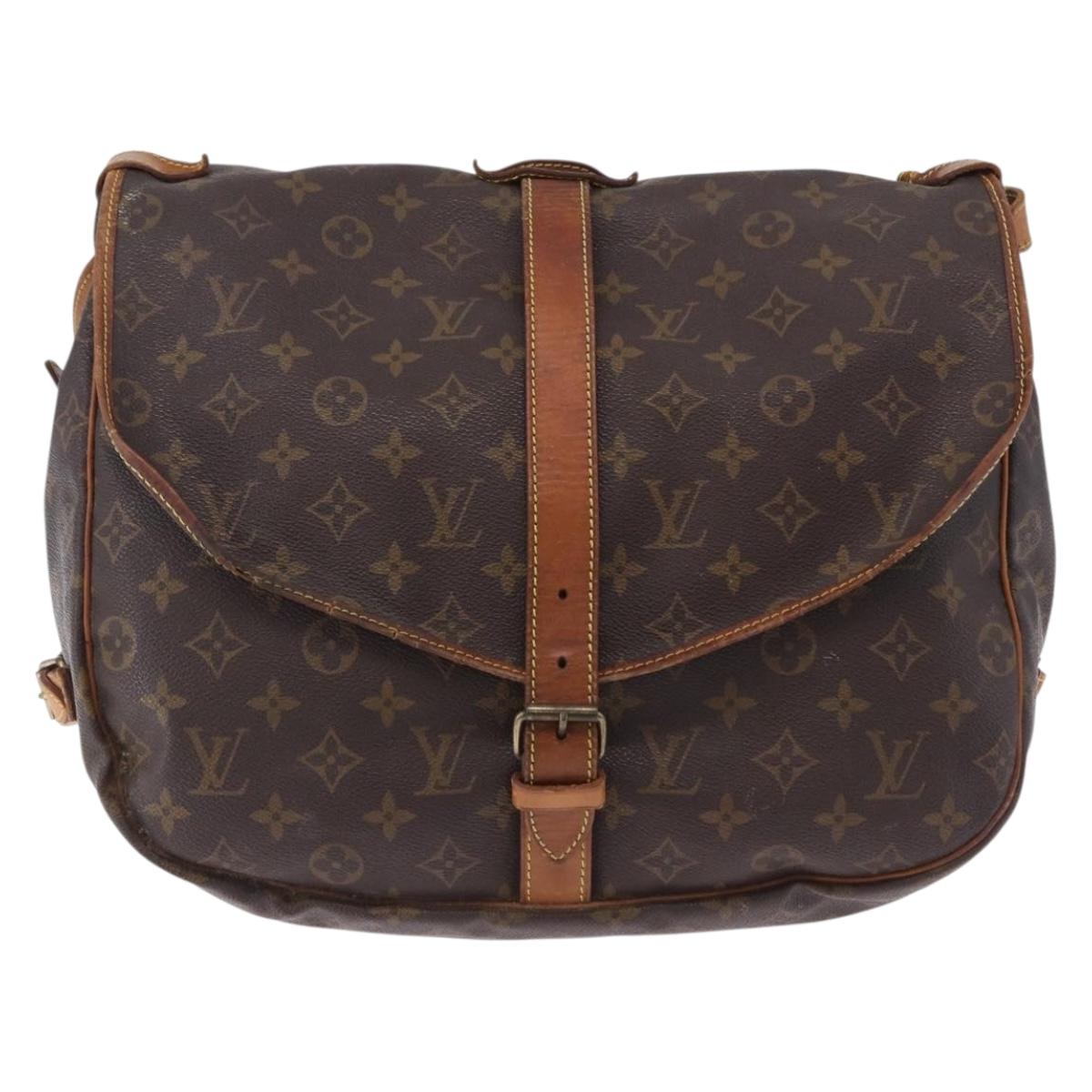 LOUIS VUITTON Monogram Saumur 35 Shoulder Bag M42254 LV Auth BA14551