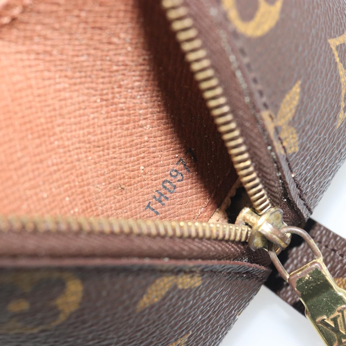 LOUIS VUITTON Monogram Trousse Demi Ronde Cosmetic Pouch M47520 LV Auth BA14555