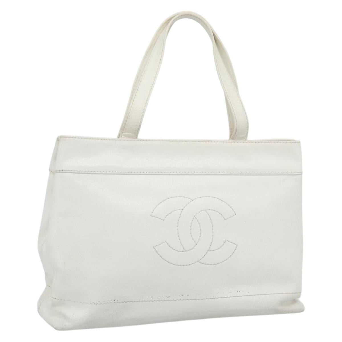 CHANEL Tote Bag Caviar Skin White CC Auth BA14587A