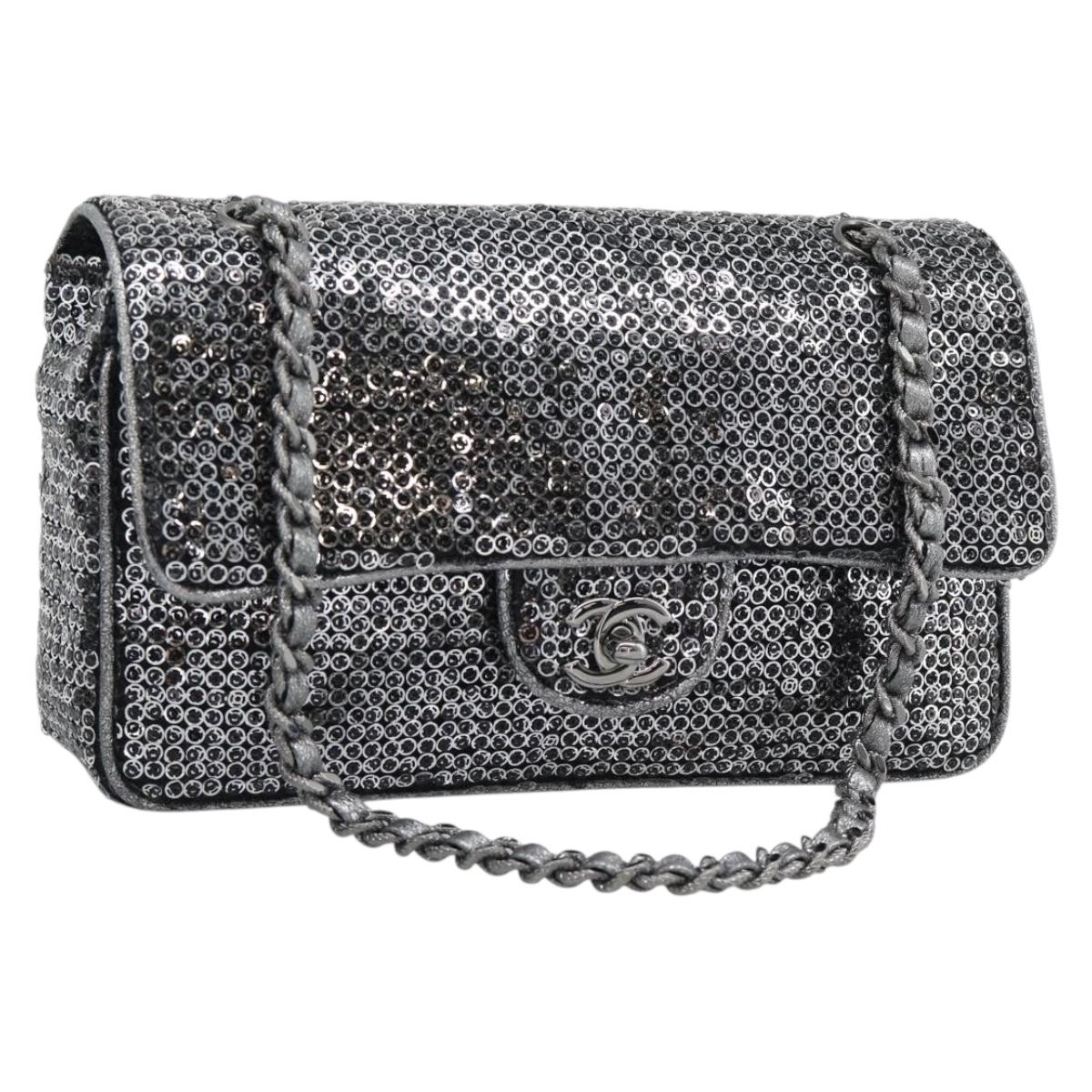 CHANEL Matelasse 25 Chain Shoulder Bag Sequin Silver CC Auth BA14607SM
