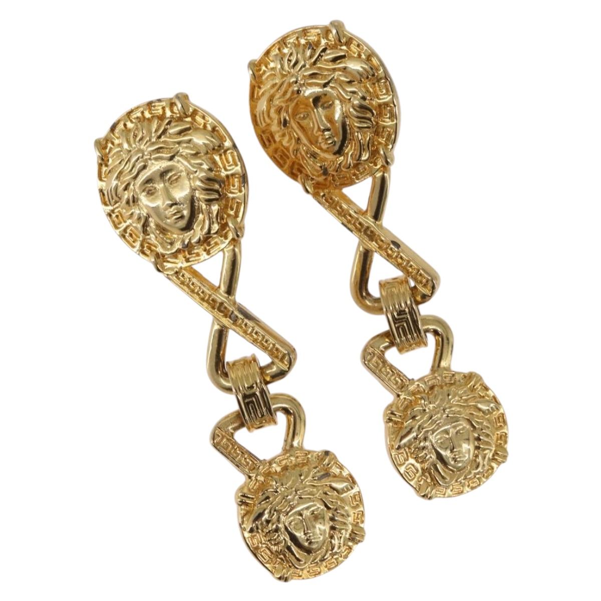 Gianni Versace Medusa Earring Metal Gold Tone Auth BA14710V