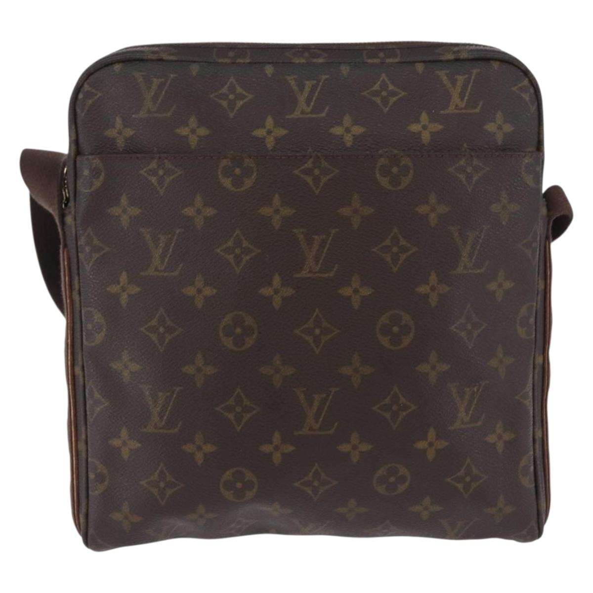 LOUIS VUITTON Monogram Trotteur Bobourg Shoulder Bag M97037 LV Auth BA14903