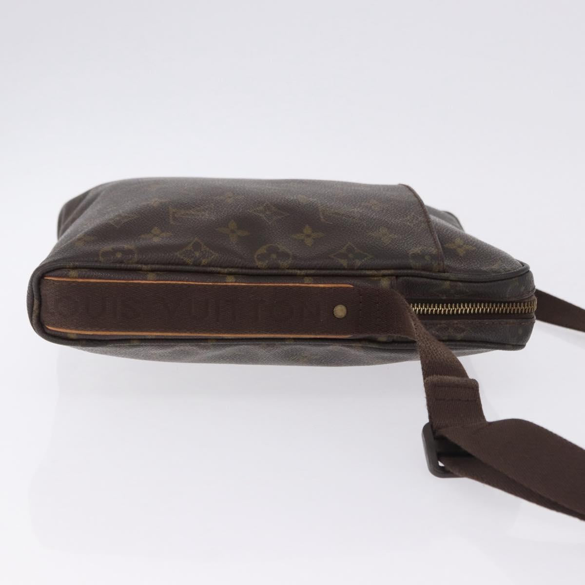 LOUIS VUITTON Monogram Trotteur Bobourg Shoulder Bag M97037 LV Auth BA14903