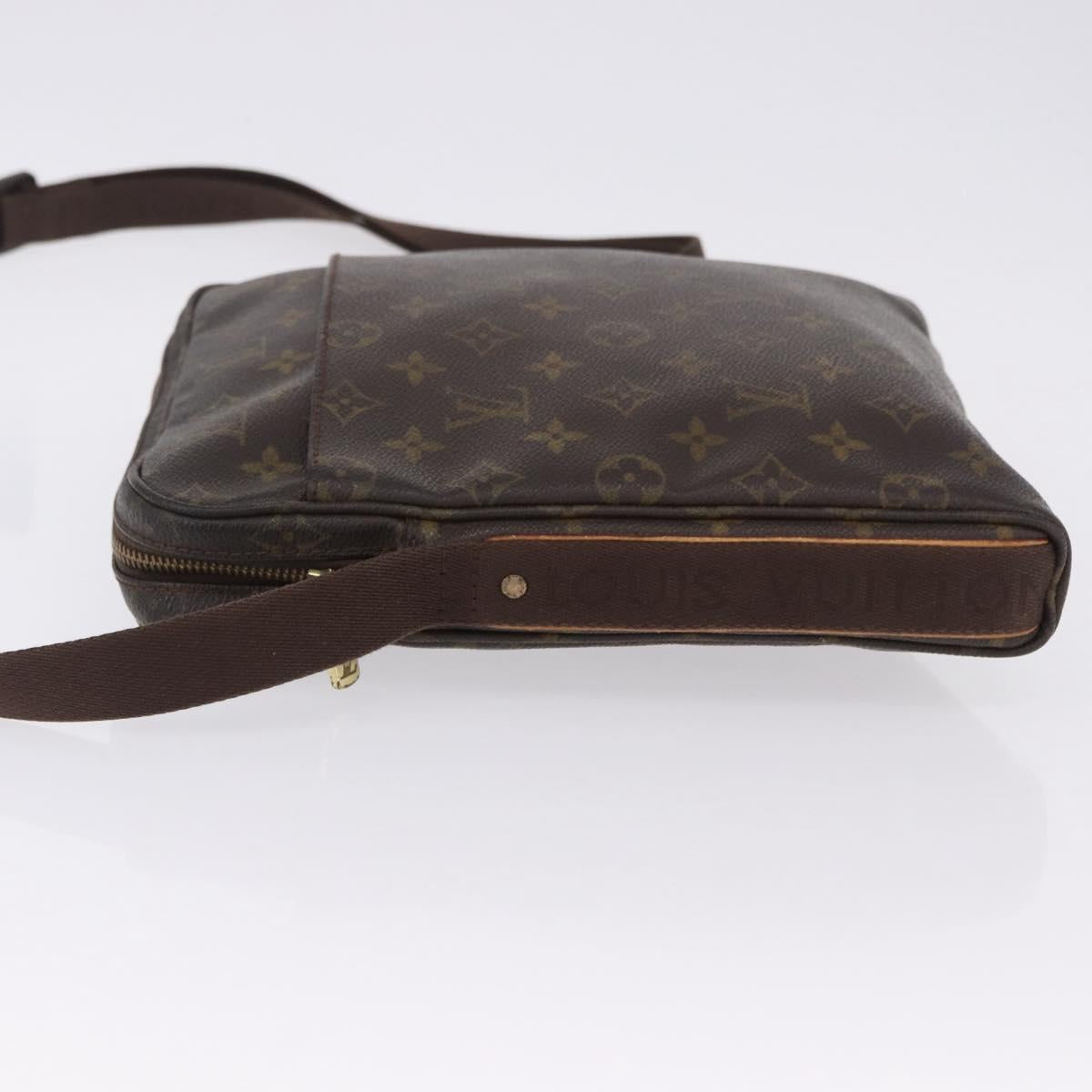 LOUIS VUITTON Monogram Trotteur Bobourg Shoulder Bag M97037 LV Auth BA14903