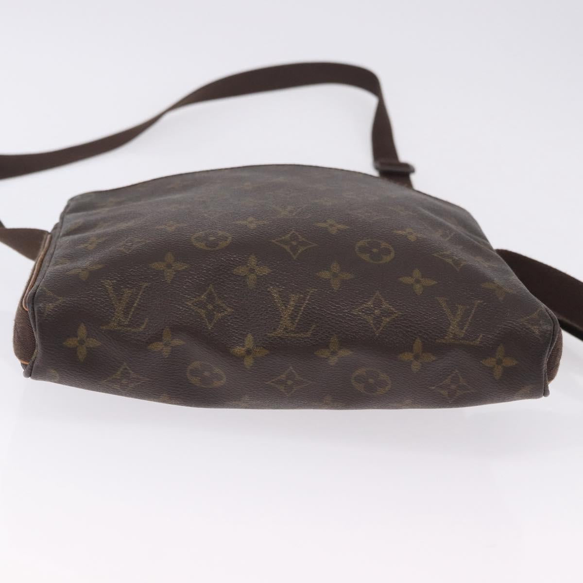 LOUIS VUITTON Monogram Trotteur Bobourg Shoulder Bag M97037 LV Auth BA14903