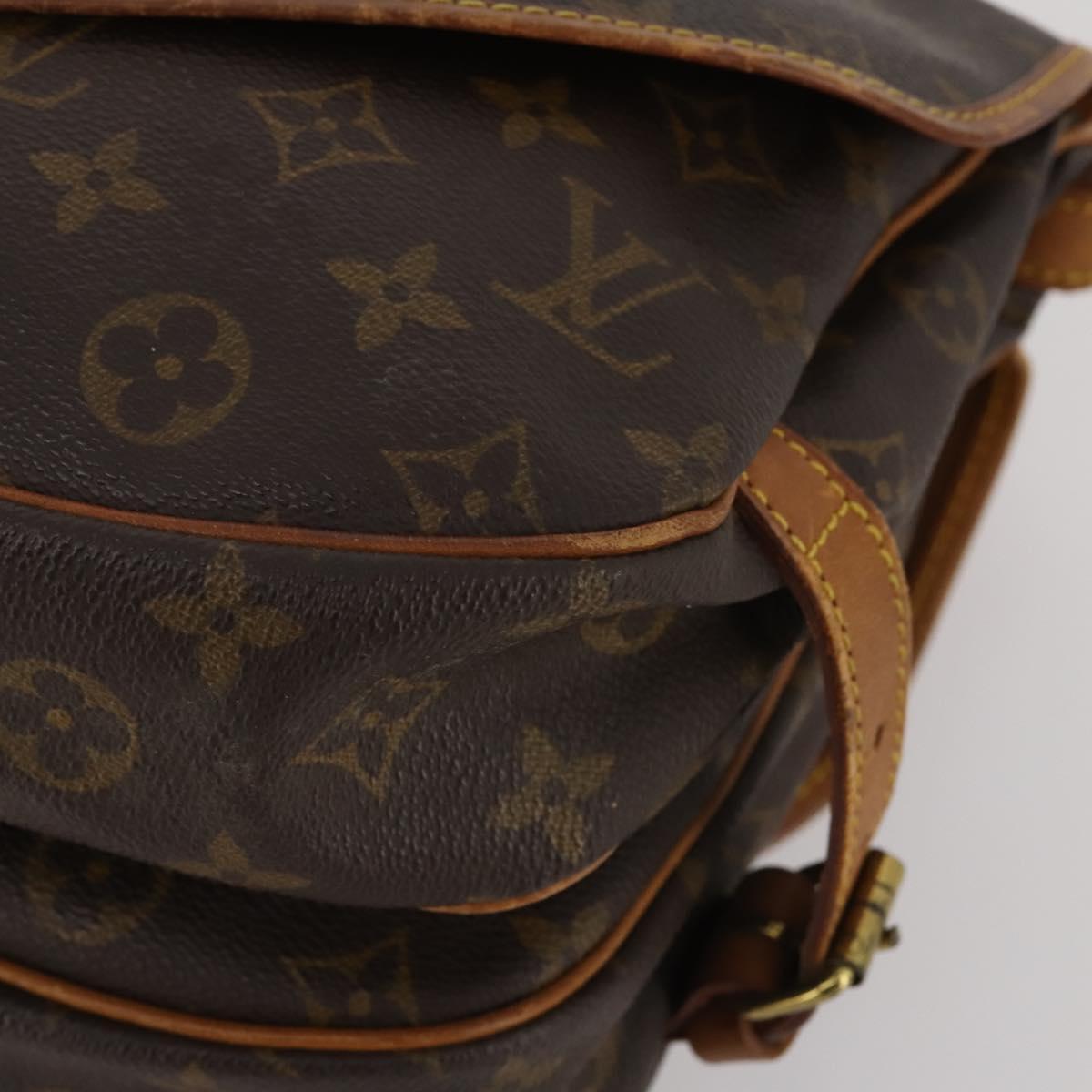 LOUIS VUITTON Monogram Saumur 30 Shoulder Bag M42256 LV Auth BA15083