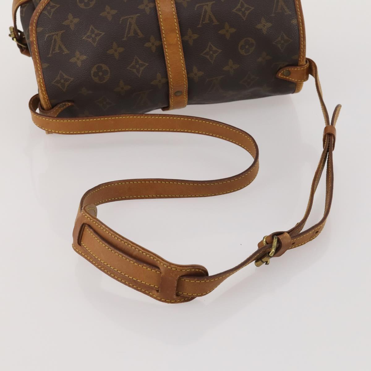 LOUIS VUITTON Monogram Saumur 30 Shoulder Bag M42256 LV Auth BA15083
