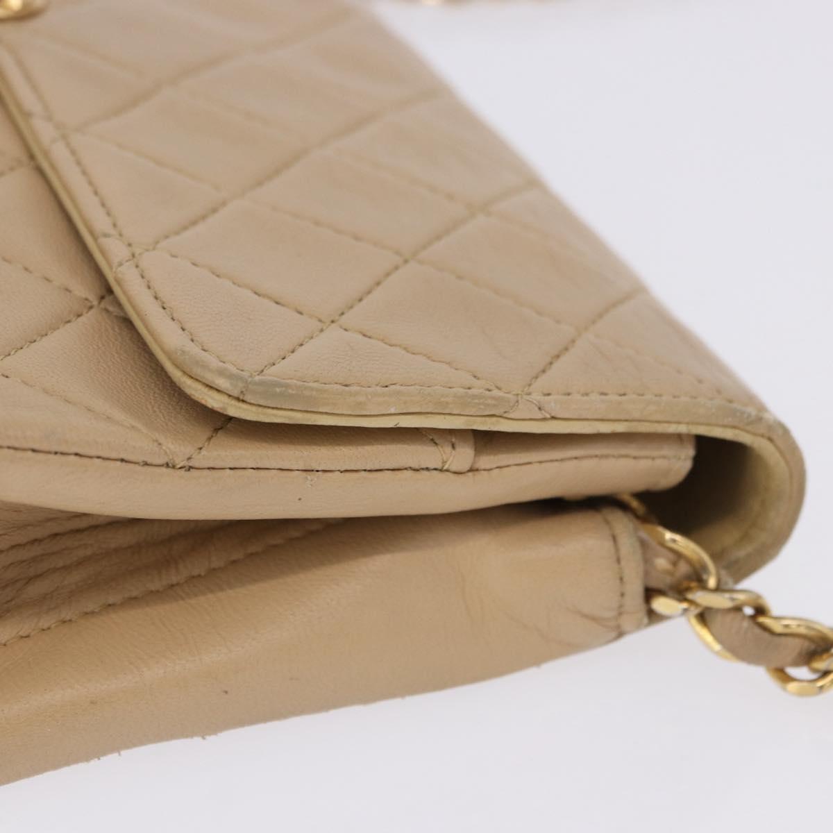 CHANEL Matelasse Chain Shoulder Bag Leather Beige Gold CC Auth BA15089A