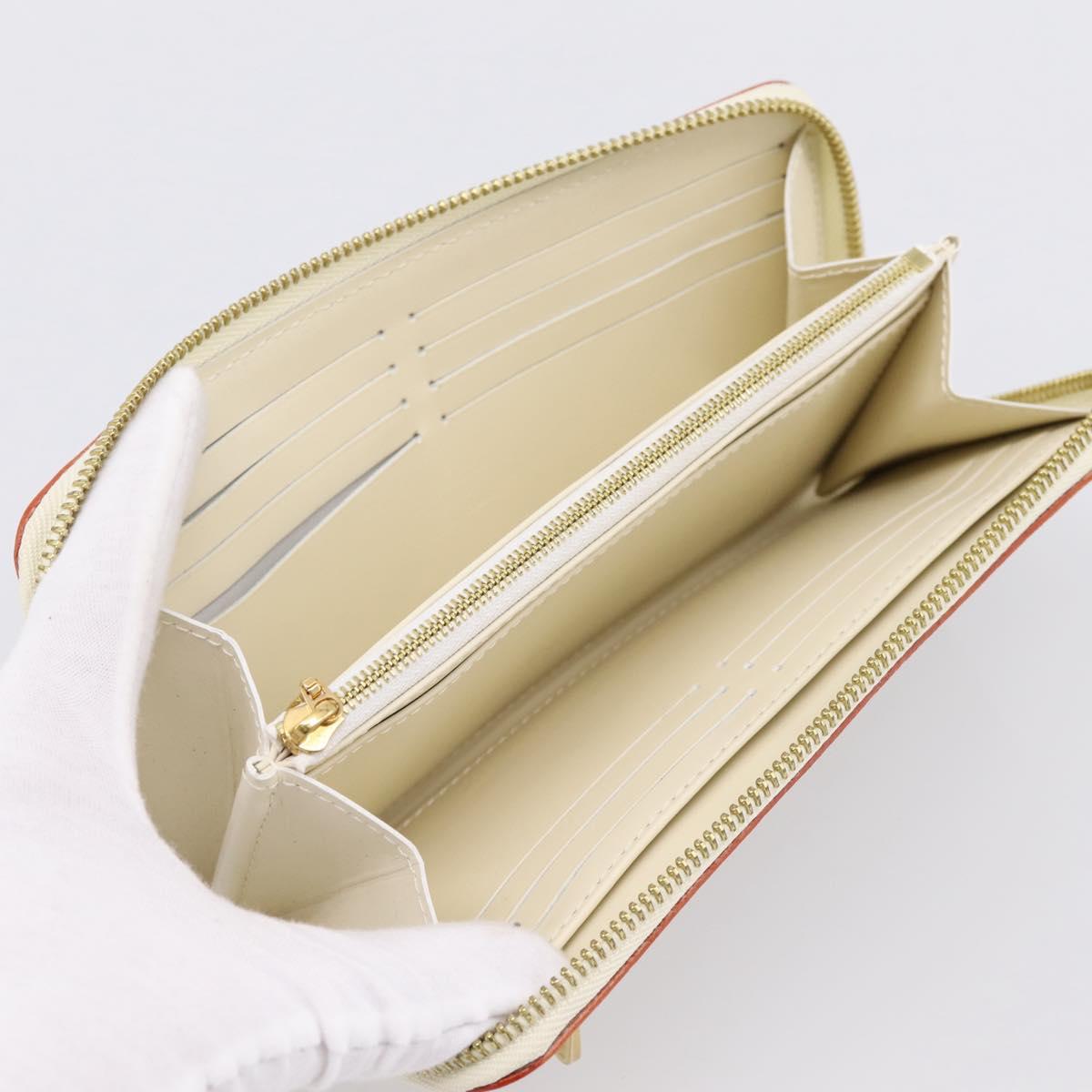 LOUIS VUITTON Suhari Zippy Wallet Long Wallet Leather White M93026 Auth BA15356A