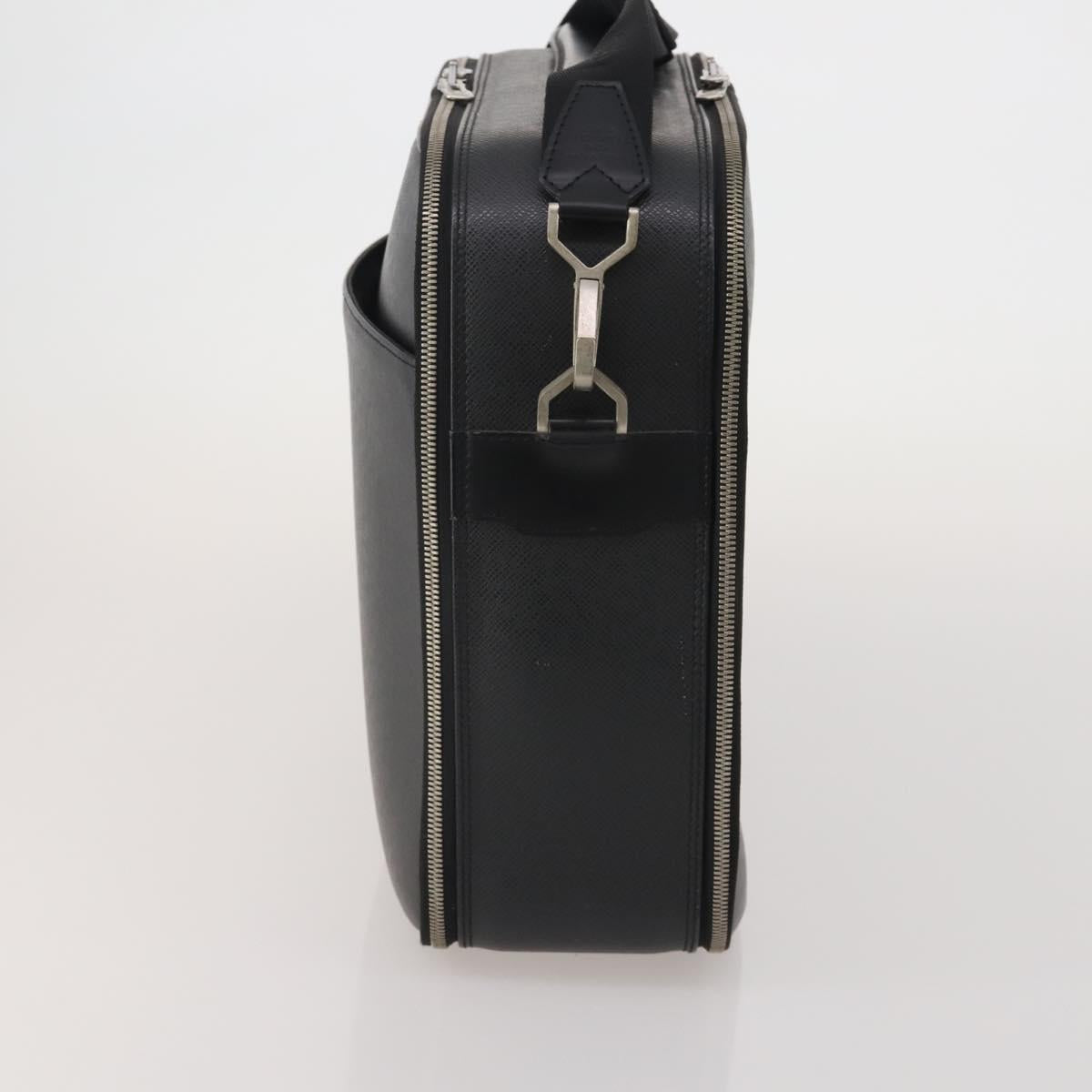 LOUIS VUITTON Taiga Tula Shoulder Bag Black M30762 LV Auth BA15403