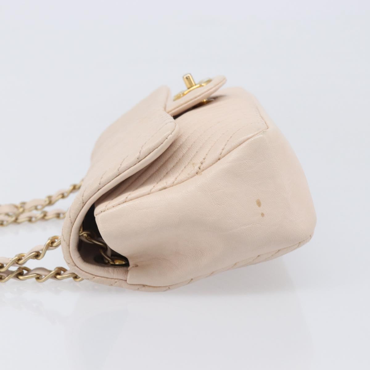 CHANEL V-stitched Chain Shoulder Bag Lamb Skin Ivory Gold Tone CC Auth BA15491V