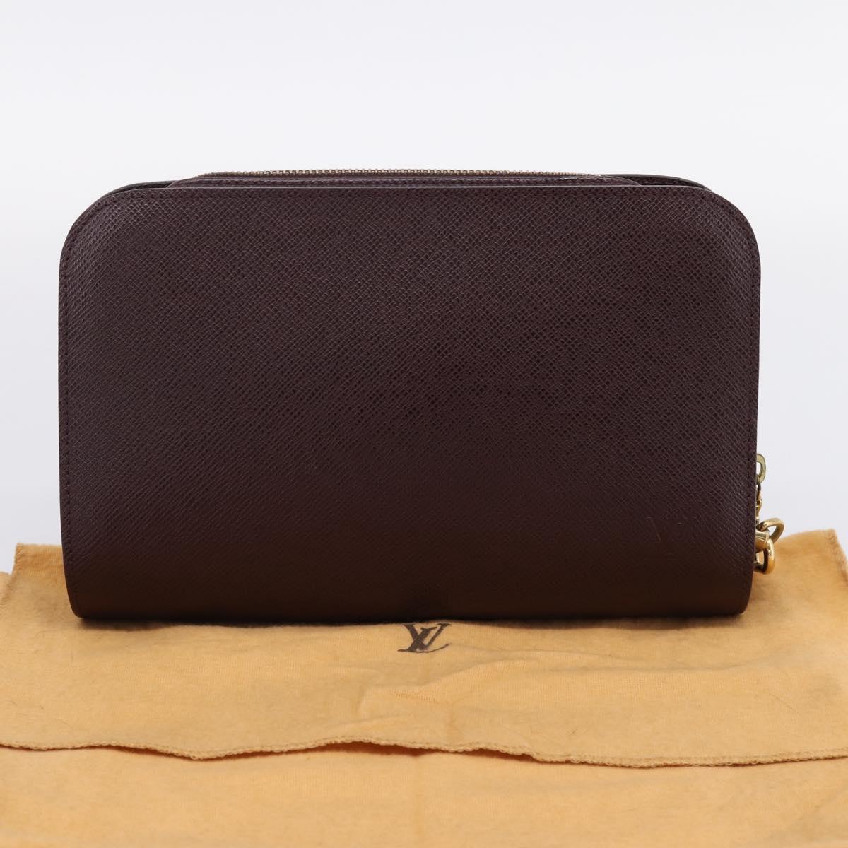 LOUIS VUITTON Taiga Baikal Clutch Bag Acajou M30186 LV Auth BA15773A