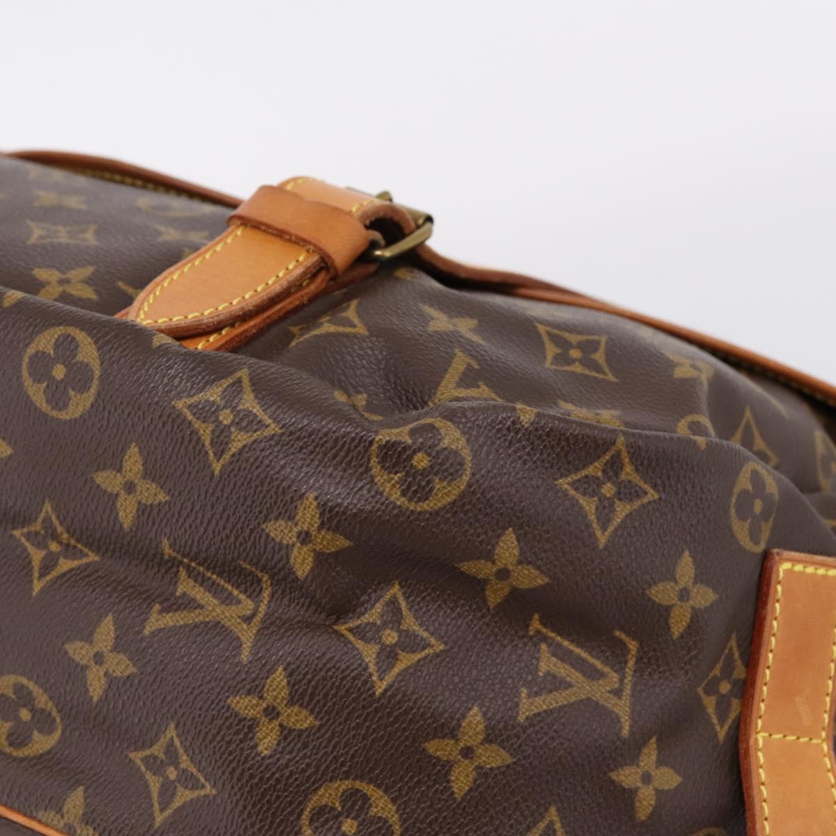 LOUIS VUITTON Monogram Saumur 43 Shoulder Bag M42252 LV Auth BA16012