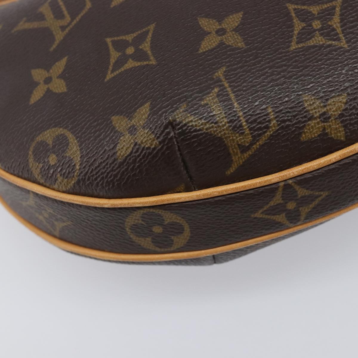 LOUIS VUITTON Monogram Pochette Croissant Shoulder Bag M51510 LV Auth BA16038V