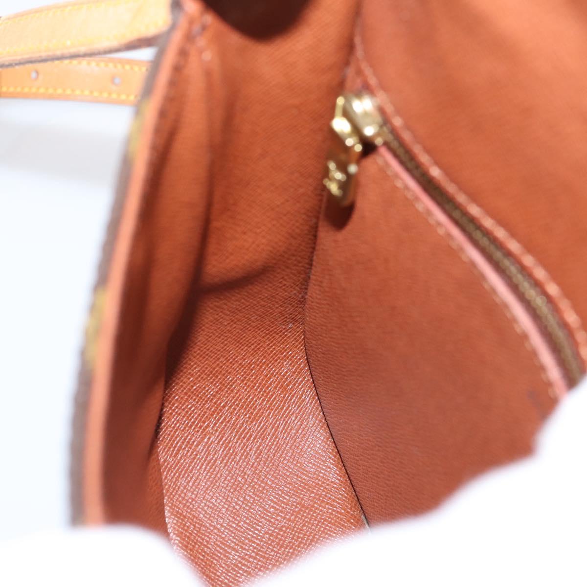 LOUIS VUITTON Monogram Saint Cloud MM Shoulder Bag M51243 LV Auth BA16040A