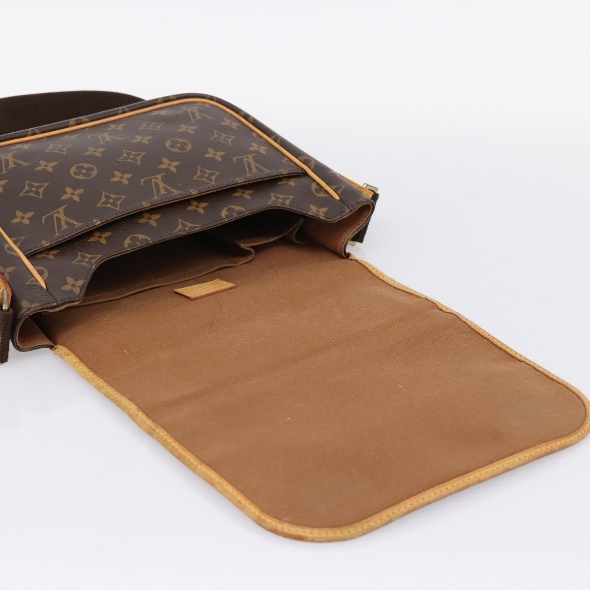 LOUIS VUITTON Monogram Messenger Bosphore PM Shoulder Bag M40106 LV Auth BA16059