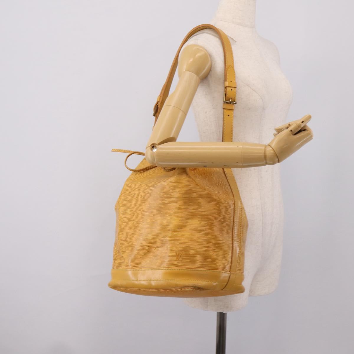 LOUIS VUITTON Epi Petit Noe Shoulder Bag Yellow M44109 LV Auth BA16369