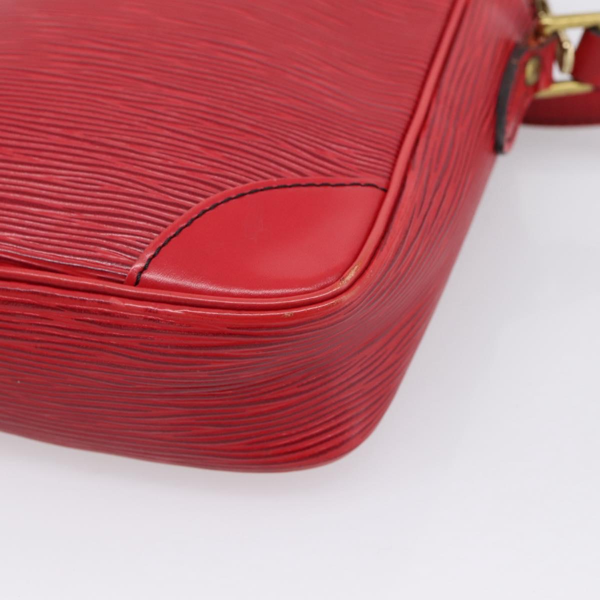 LOUIS VUITTON Epi Danube Shoulder Bag Red M45637 LV Auth BA16385