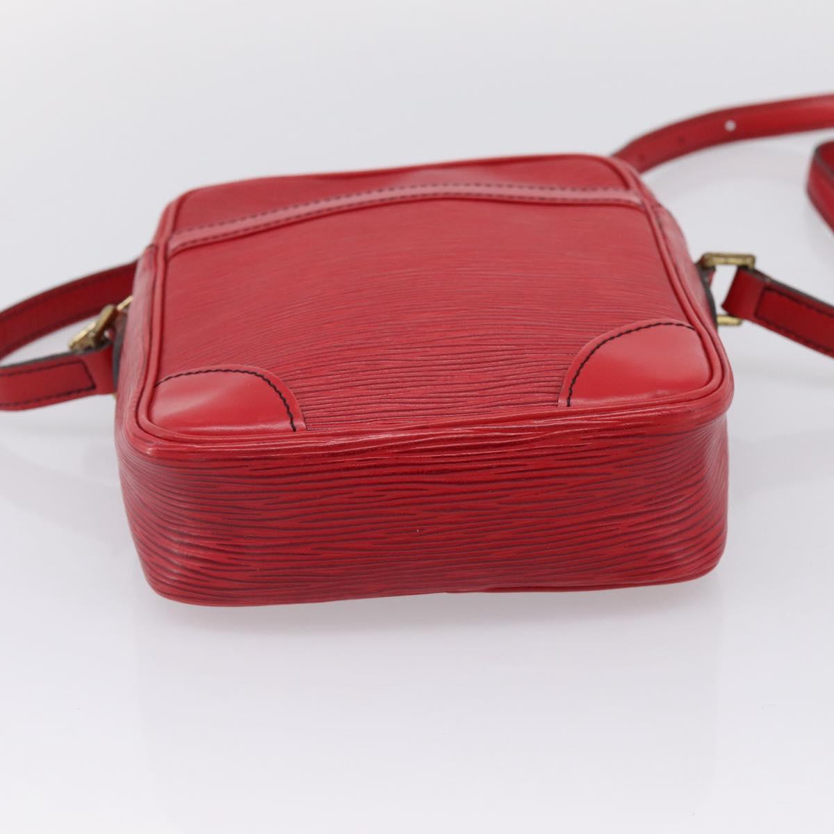 LOUIS VUITTON Epi Danube Shoulder Bag Red M45637 LV Auth BA16385