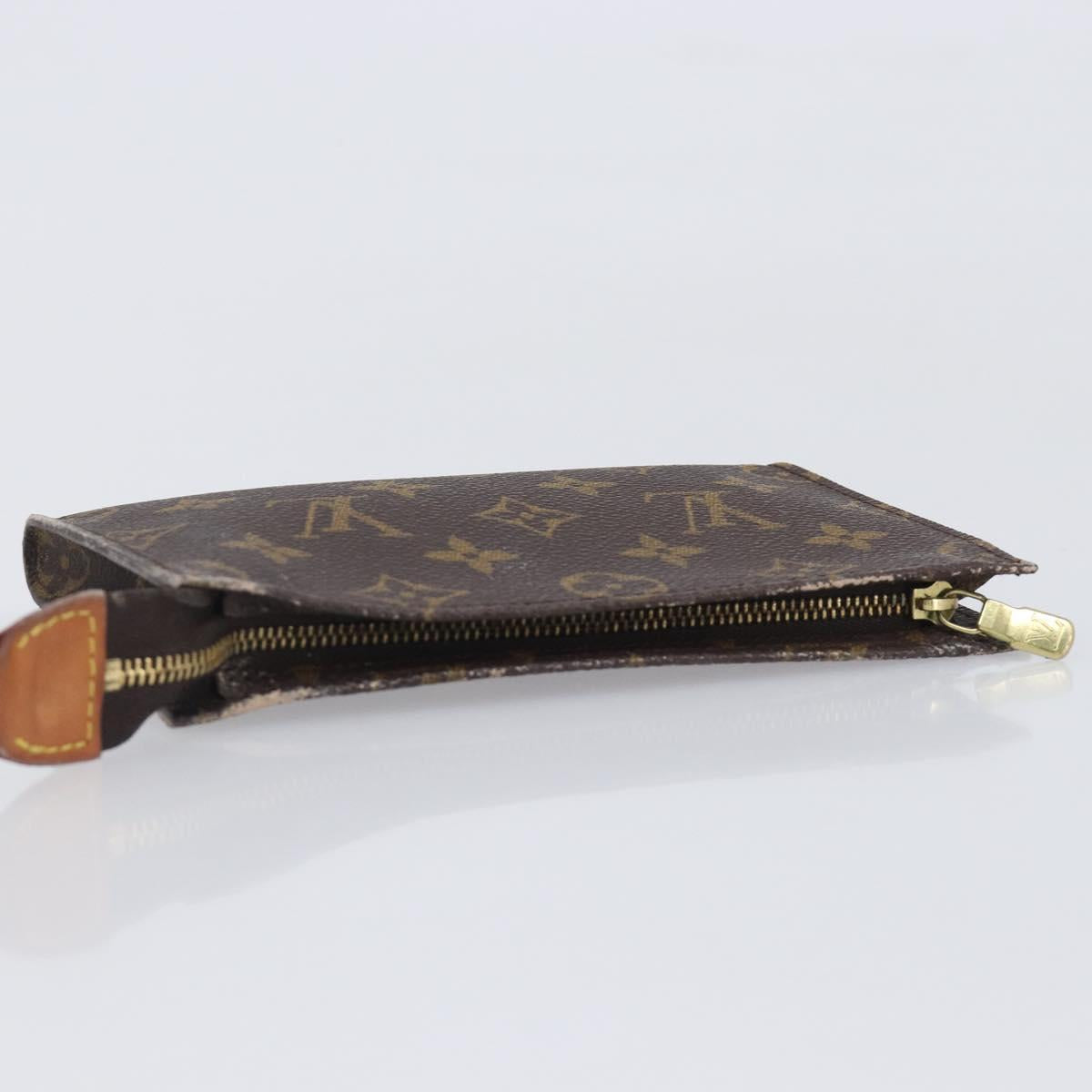 LOUIS VUITTON Monogram Bucket PM Pouch Accessory Pouch LV Auth BA16539