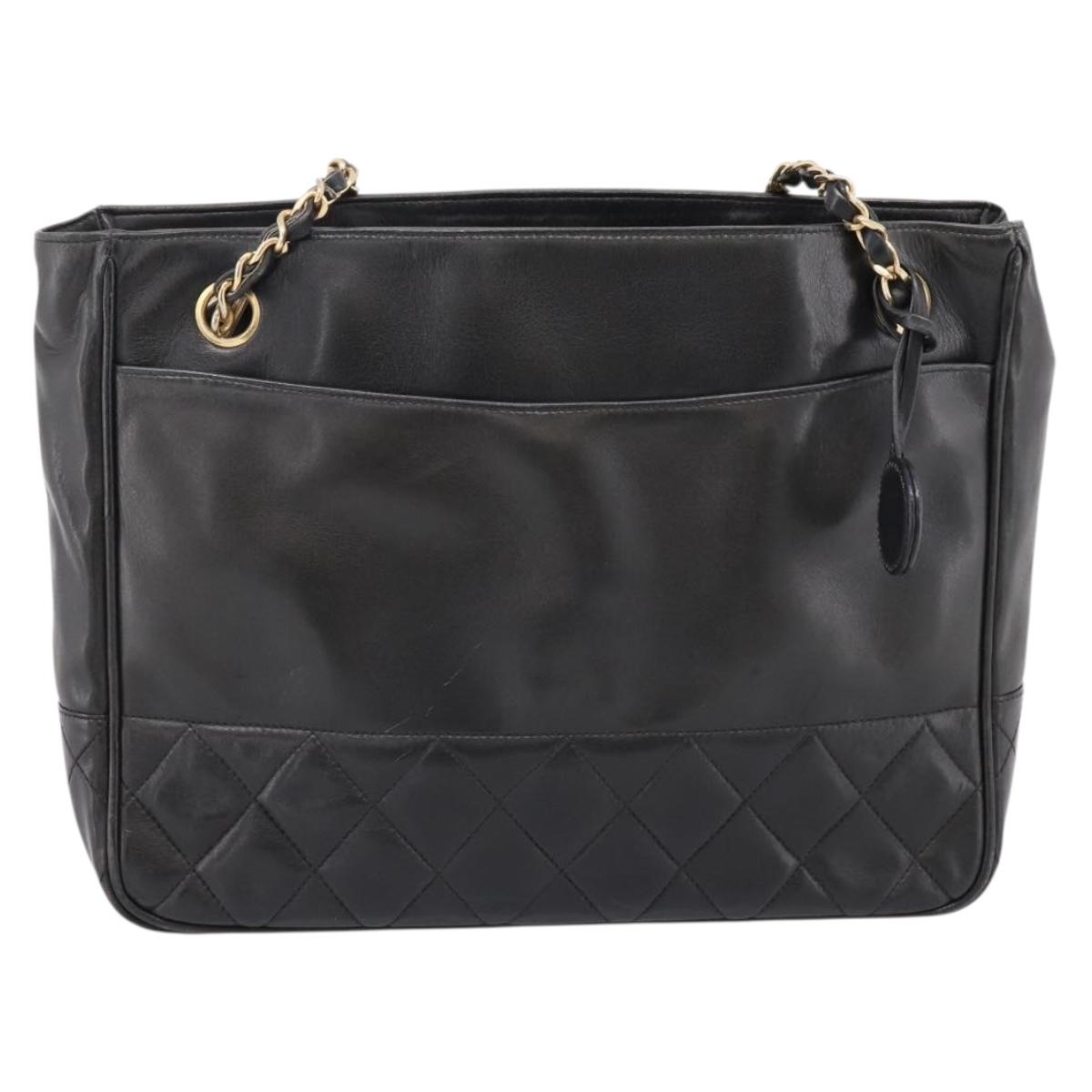CHANEL Matelasse Chain Shoulder Bag Leather Black Gold Tone CC Auth BA16612
