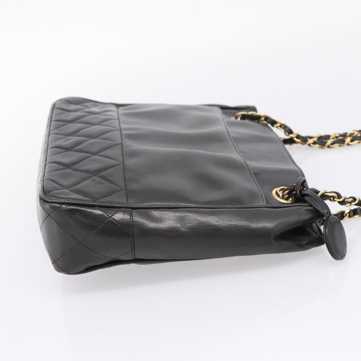 CHANEL Matelasse Chain Shoulder Bag Leather Black Gold Tone CC Auth BA16612
