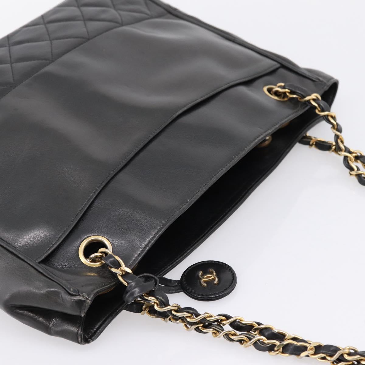 CHANEL Matelasse Chain Shoulder Bag Leather Black Gold Tone CC Auth BA16612